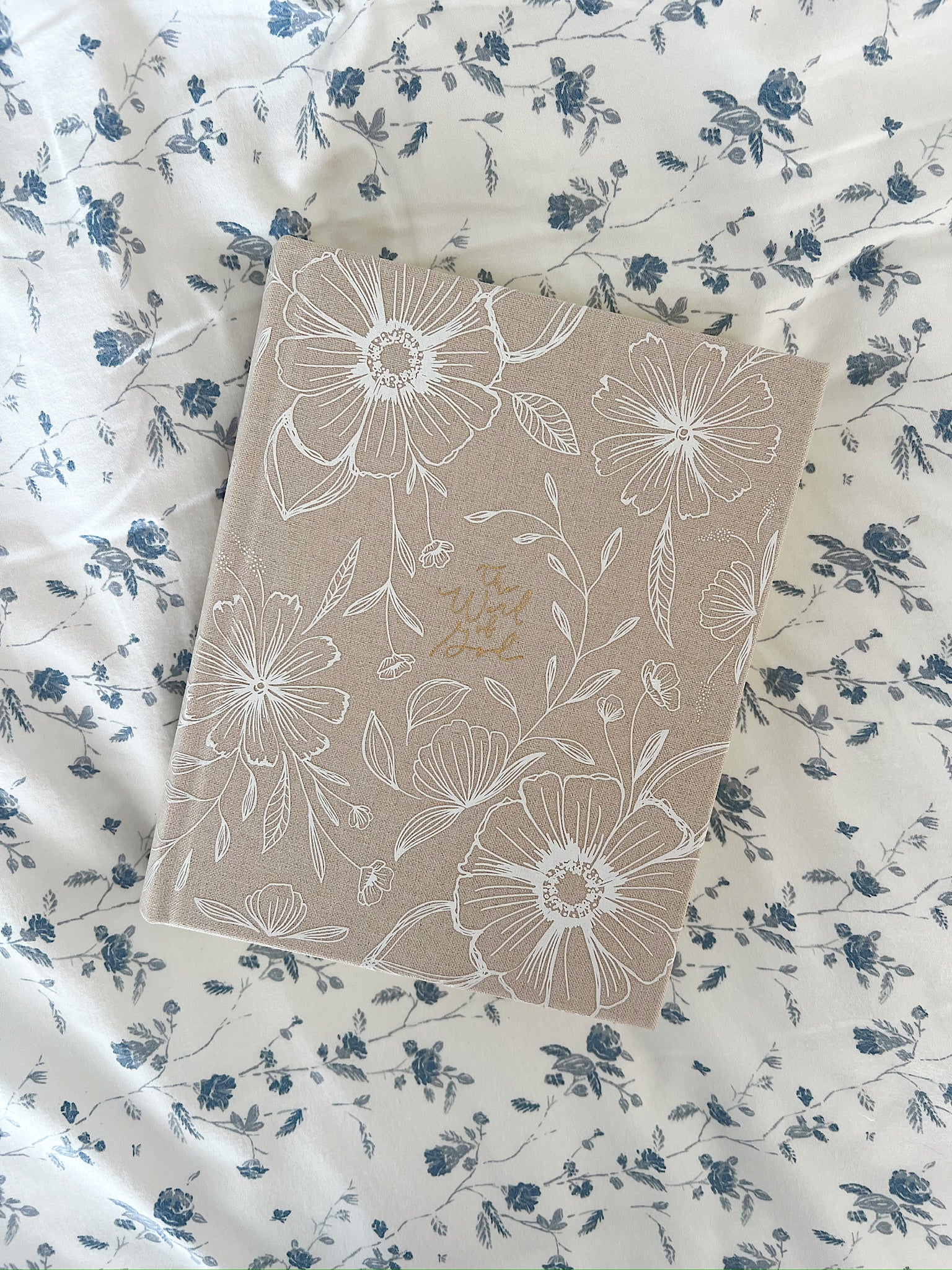 NLT Notetaking Bible - Garden - Image 5