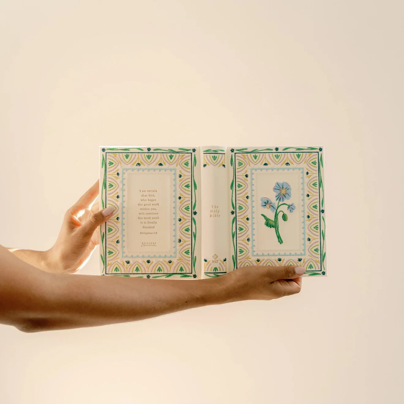 NLT Notetaking Bible - Wildflower Embroidered - Image 6